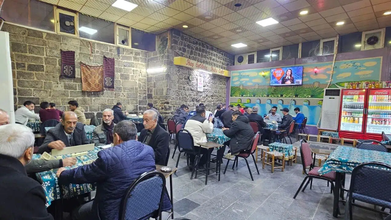 Diyarbakır’da gençlerin yeni sosyal alanı: Kafe kültürü yükselişte