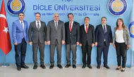 Diyarbakır'da Vali  ve Rektör, hastane projesini konuştu