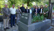 Diyarbakır'ın önemli siyasetçisi kabri başında anıldı: Eşbaşkan Bucak da katıldı