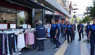 Diyarbakır'da kaldırımları Zabıta kurtardı: İşgale geçit verilmedi