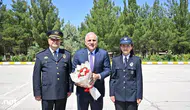 Diyarbakır'da mezuniyet sevinci yaşayan 360 polise Vali Zorluoğlu'ndan anlamlı öğüt
