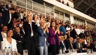 Amedspor'un zaferine Diyarbakır Büyükşehir Eşbaşkanı Bucak da ortak oldu: Tribünde coştu