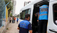 Diyarbakır'da okul servislerine sıkı denetim: Fazla koltuk ve ayakta öğrenci tespit edildi