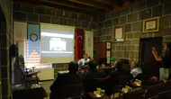 Filistin’de uzaktan eğitim de aksıyor: Diyarbakır’a bağlanıp anlattı