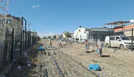 Diyarbakır'da tren raylarından 100 torba çöp çıktı: Çirkin görüntü sona erdi