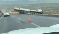 Diyarbakır-Silvan kara yolunda tır kazası: Direksiyon hakimiyeti kayboldu, 1 yaralı