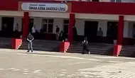 Diyarbakır'da KPSS heyecanı: Sınava yetişmeye çalışan öğrenci merdivenlerde fenalaştı