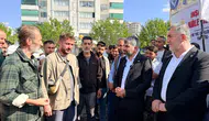 Diyarbakır'da eylemdeki inşaat işçilerine HÜDA-Par'dan ziyaret: Milletvekili tek tek dinledi
