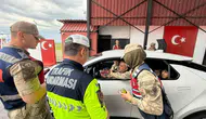 Diyarbakır’da jandarma ekipleri Kurban Bayramı öncesi trafik uygulaması yaptı