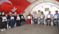 Diyarbakır'da evlat nöbeti tutan 385 aile için 14’üncü bayram da hüzünle geçti