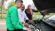 Diyarbakır'da kelebek hastası çocuklar için alınan araç kronik arızalarla aileyi tüketti