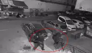 Bağlar Koşuyolu'nda güvenlik kamerasına yansıyan hırsızlık Çocuk şüpheliler aranıyor