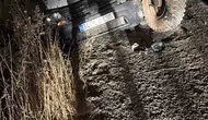 Çınar Mollapolat mevkiinde otomobil ve traktör çarpıştı 1 kişi hastaneye kaldırıldı