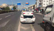 Diyarbakır-Şanlıurfa kara yolunda iki otomobil çarpıştı 7 aylık hamile sürücü hastanelik