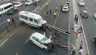Diyarbakır-Şanlıurfa yolunda zincirleme kaza Karşı şeride geçen minibüs dehşet saçtı