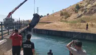 Eğil'de gece saatlerinde sulama kanalına uçan otomobilden mucize kurtuluş 4 kişi sağ