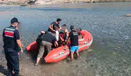 Eğil'de nehir kenarında piknik keyfi tehlikeli anlara dönüştü 10 kişi botla kurtarıldı