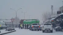 Diyarbakır’da kar kazayı getirdi: Beton mikseri dahil 5 araç çarpıştı