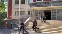 Sur’da polis operasyonu 2 el bombasıyla yakalanan 4 kişi tutuklanıp cezaevine konuldu