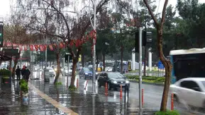Meteorolojiden Diyarbakır ve 4 ile hafta sonu için sağanak uyarısı: Hortum riski de var