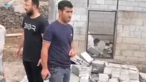 Diyarbakır Çınar'da şiddetli fırtına dehşeti: Yıkılan ahırın altında kalan 2 çocuk yaralandı