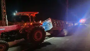 Mardin-Diyarbakır yolunda korkutan anlar: Cip ile traktör çarpıştı, kaza ucuz atlatıldı
