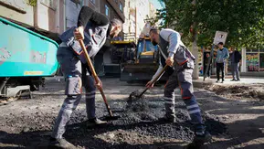 Diyarbakır Bağlar'da asfalt seferberliği: 3 ana caddede 4 bin 200 ton asfalt seriliyor