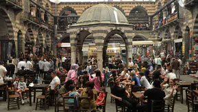 Kurban Bayramı'nda Diyarbakır'ın tarihi Sur ilçesinde turist hareketliliği yaşanıyor