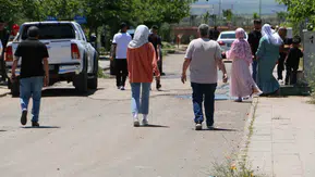 Diyarbakır'da bayram ziyareti mesaisi Kabir başlarında duygusal anlar ve yoğun trafik