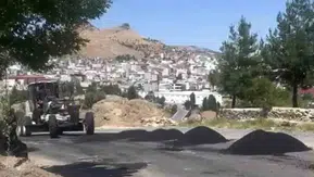 Çermik'te yola fidan dikerek protesto etmişlerdi 20 mahallenin beklediği çalışma başladı
