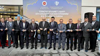 Diyarbakır'a yeni kız öğrenci yurdu: Kapısı törenle açıldı