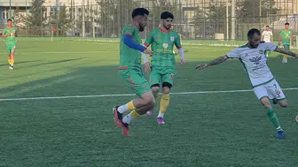 Yenişehir Belediyespor Bağcılar Sportif'e 11 gol attı: Zirveyi bırakmıyor