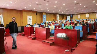 Diyarbakır'da çok dilli belediyecilik atağı: Personele Kurmancca ve Zazaca öğretilecek