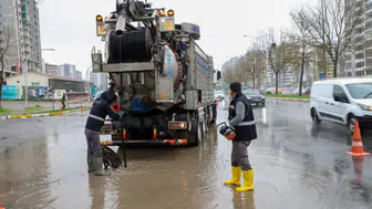 Diyarbakır’da  DİSKİ ekipleri sahada, 210 personel görevlendirildi