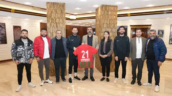 Diyarbekirspor'dan kritik maç öncesi Büyükşehir Belediyesi'ne ziyaret