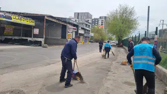Diyarbakır'da iki sanayi sitesinde temizlik harekatı