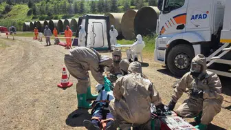 Diyarbakır'da 6.9 büyüklüğünde deprem senaryosu ile afet tatbikatı yapıldı