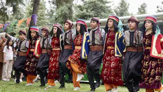 Diyarbakır'da Kürt Dil Bayramı renkli etkinliklerle kutlandı