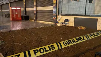 Diyarbakır'da muhtar evinde ayağından vuruldu: Saldırgan aranıyor