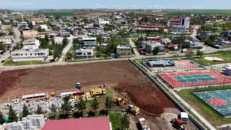 Diyarbakır'da kadın üreticilere destek için sera kurulumu başladı