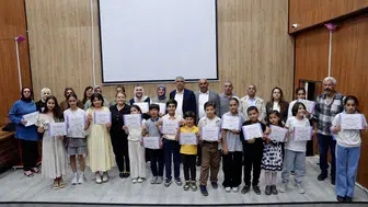 Diyarbakır'da Kürt Dili Bayramı şiirler ve türkülerle kutlandı