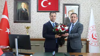 Diyarbakır'da bayrak değişimi: Halef-Selef müdürler için devir teslim töreni yapıldı