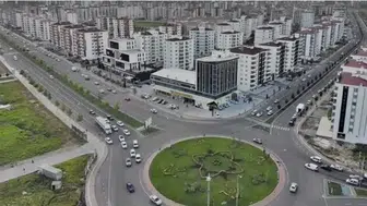 Diyarbakır'da hava cehennem gibi: Bir ilçe 42 dereceyi görecek