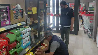Diyarbakır'da zabıta iş başında: Marketlerde son kullanma tarihi kontrolü yapıldı
