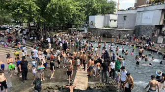 Diyarbakır'da sıcak hava bunaltıyor: Çocuklar Anzele Suyu'nda serinledi