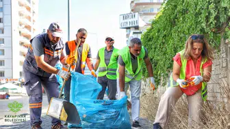 Kayapınar'da Eşbaşkan Dündar çöp topladı, herkese örnek oldu