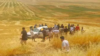 Silvan'da meydana gelen trafik kazasında araç tarlaya savruldu 5 yaralı var