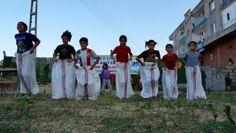 Bağlar'da çocukların yüzlerinde güller açtı: Sabahtan akşama kadar eğlendiler