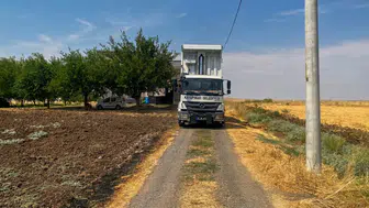 Kayapınar Belediyesi'nden Beneklitaş Mahallesi'nde yol çalışması: Kırsala ulaşım yatırımı