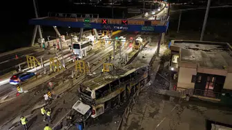 İstanbul'da yanan Diyarbakır otobüsünün ardından bu manzara kaldı: İki can gitti